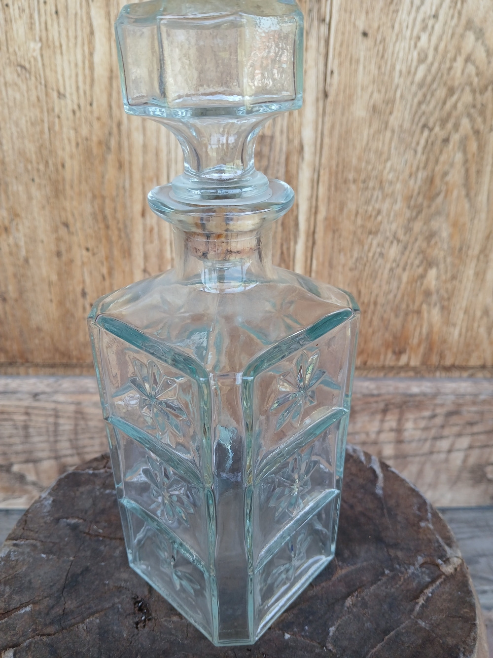 Vintage Hiram Walker Deluxe Bourbon Clear Glass Star Panel Decanter w/ Stopper